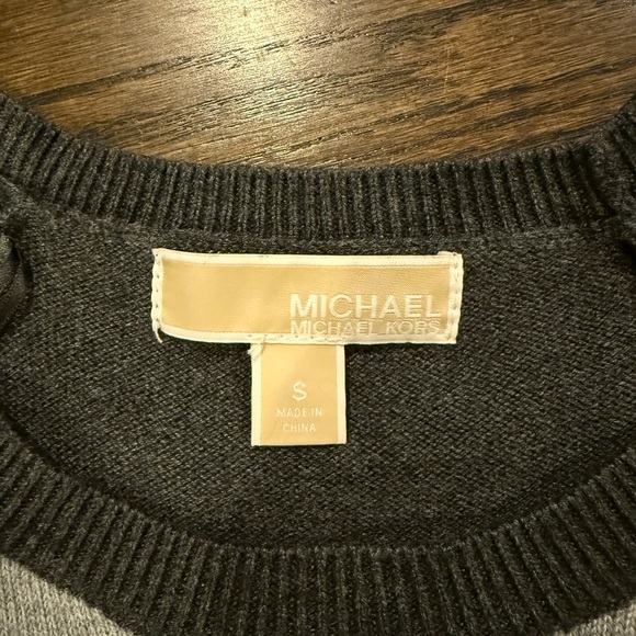 Michael Kors Gray Crew Neck Sweater with Textured Knit - Picture 2 of 4